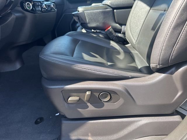 Used 2025 GMC Sierra 1500 SLT image 16