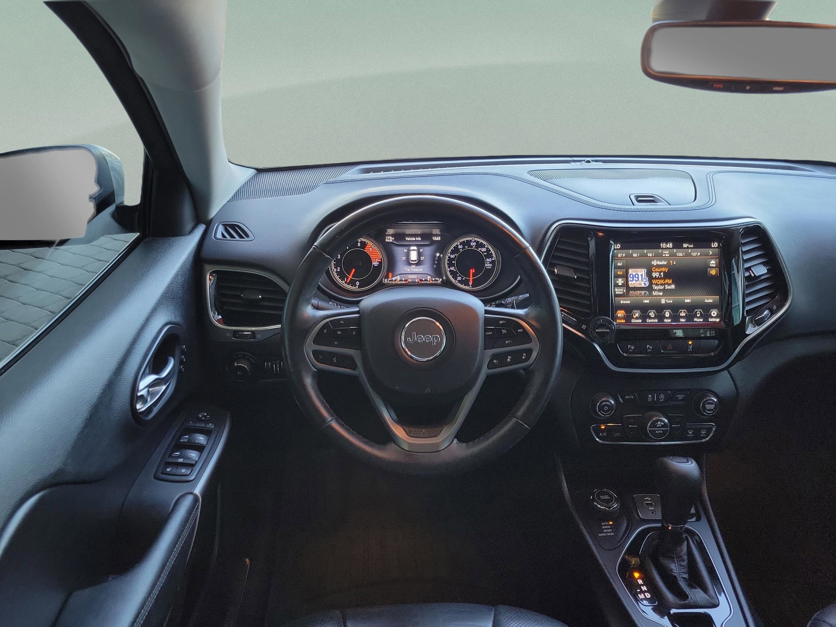 Used 2019 Jeep Cherokee Limited w/ Luxury Group image 17