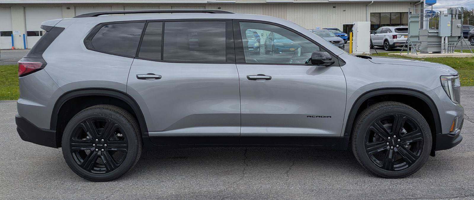 New 2026 GMC Acadia Elevation w/ Black Edition AWD/4WD image 5
