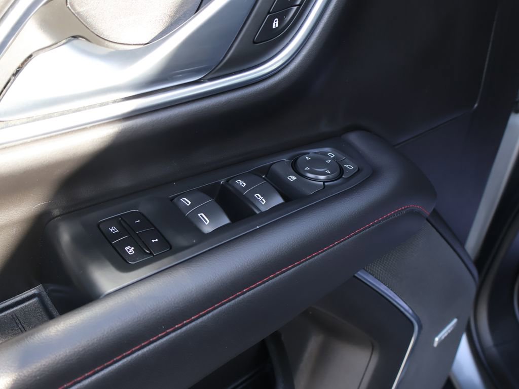 Used 2021 Chevrolet Suburban RST image 22