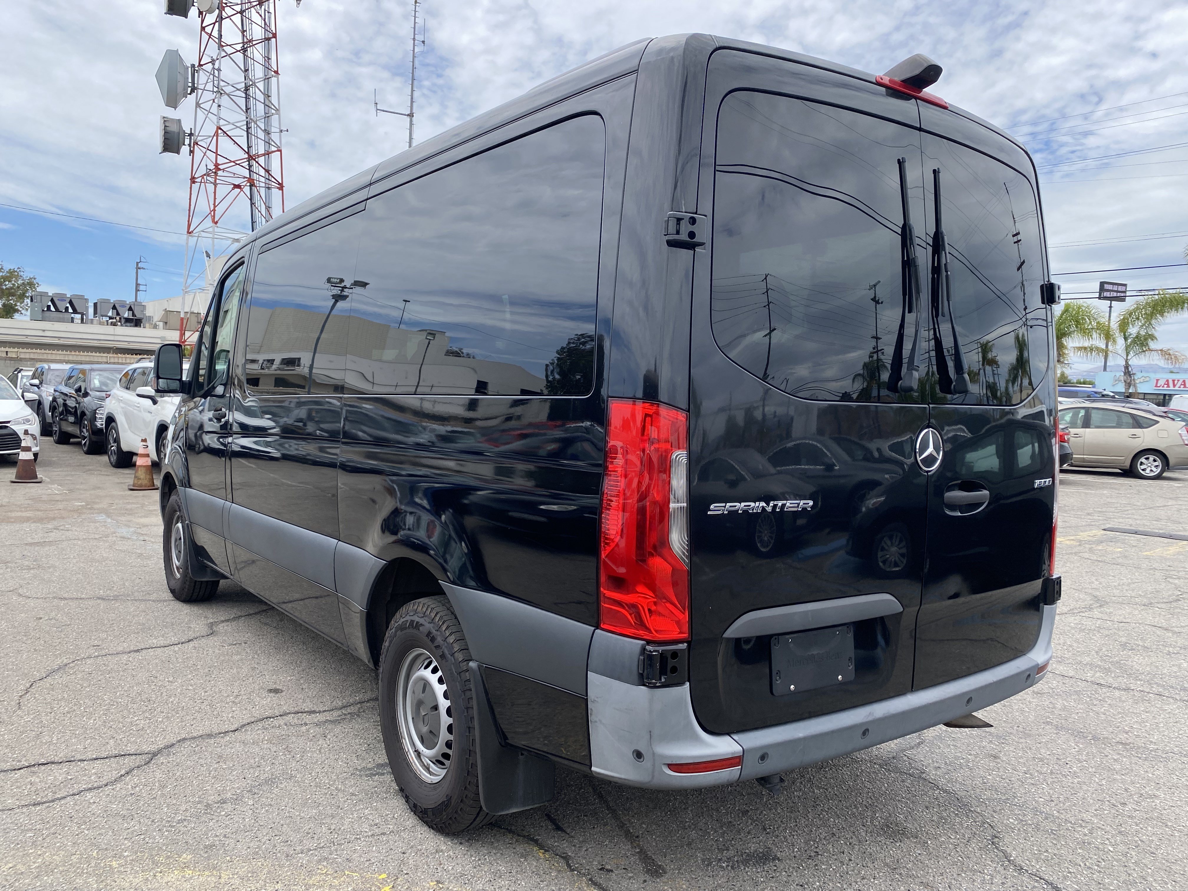 Used 2022 Mercedes-Benz Sprinter 1500 image 9