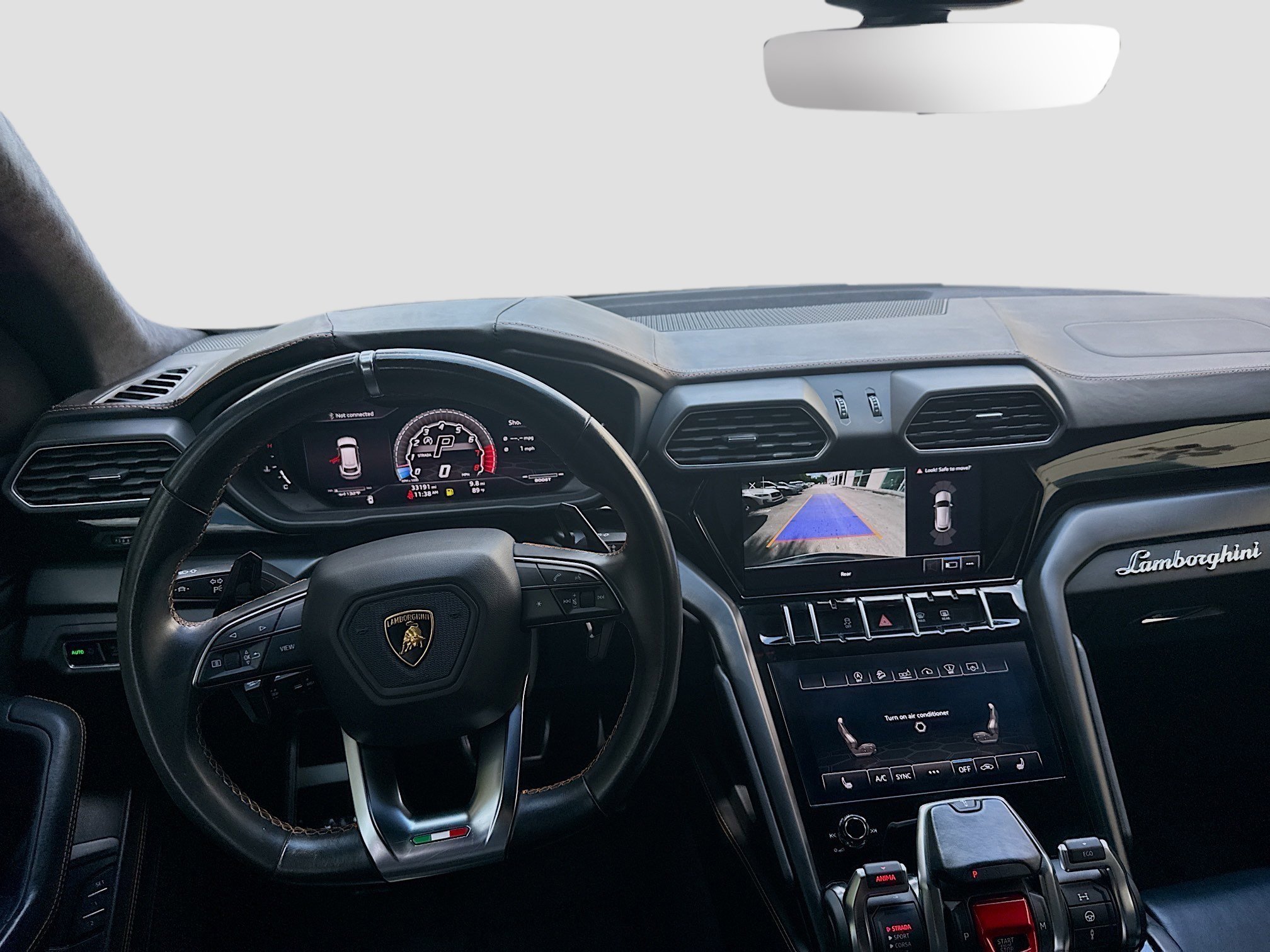 Used 2021 Lamborghini Urus image 18