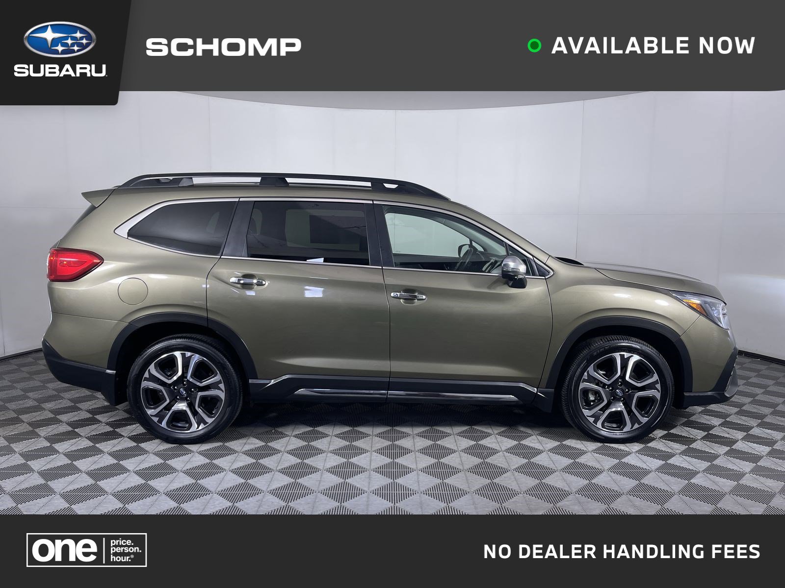Used 2023 Subaru Ascent Touring image 1