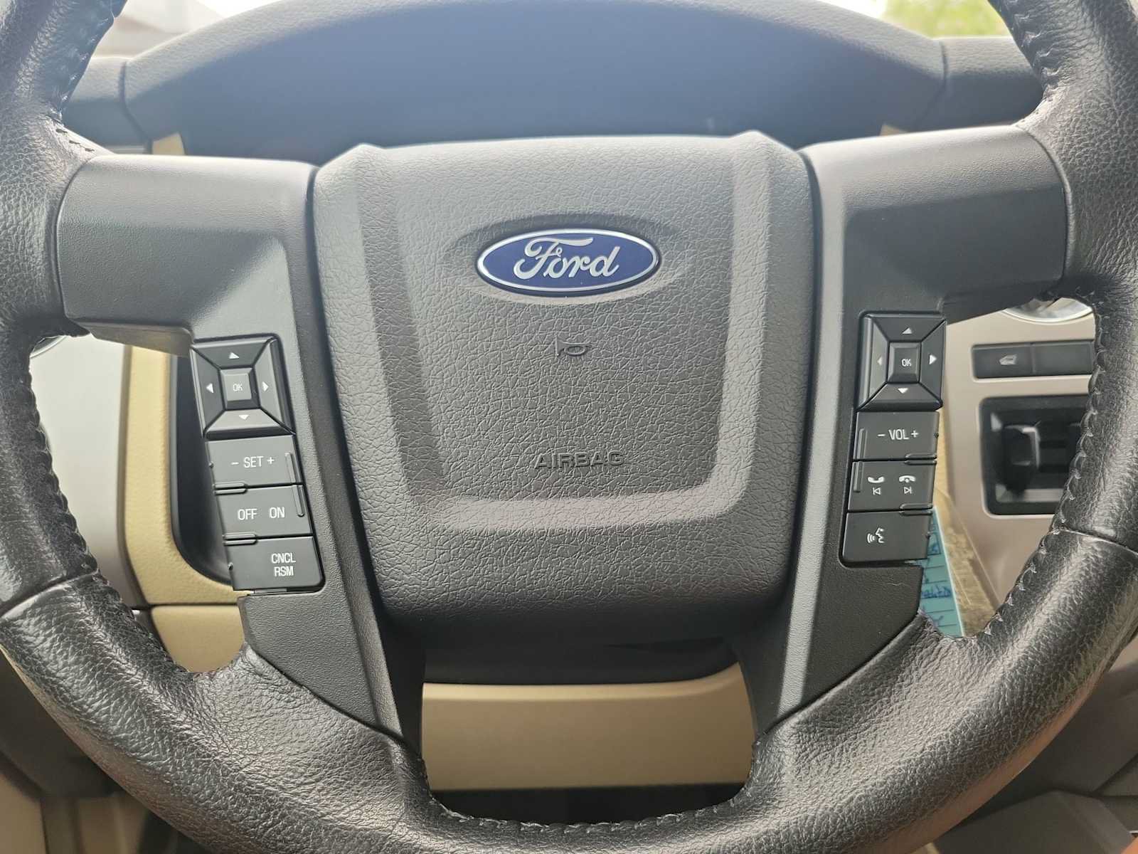 Used 2017 Ford Expedition EL XLT w/ Equipment Group 202A RWD image 25