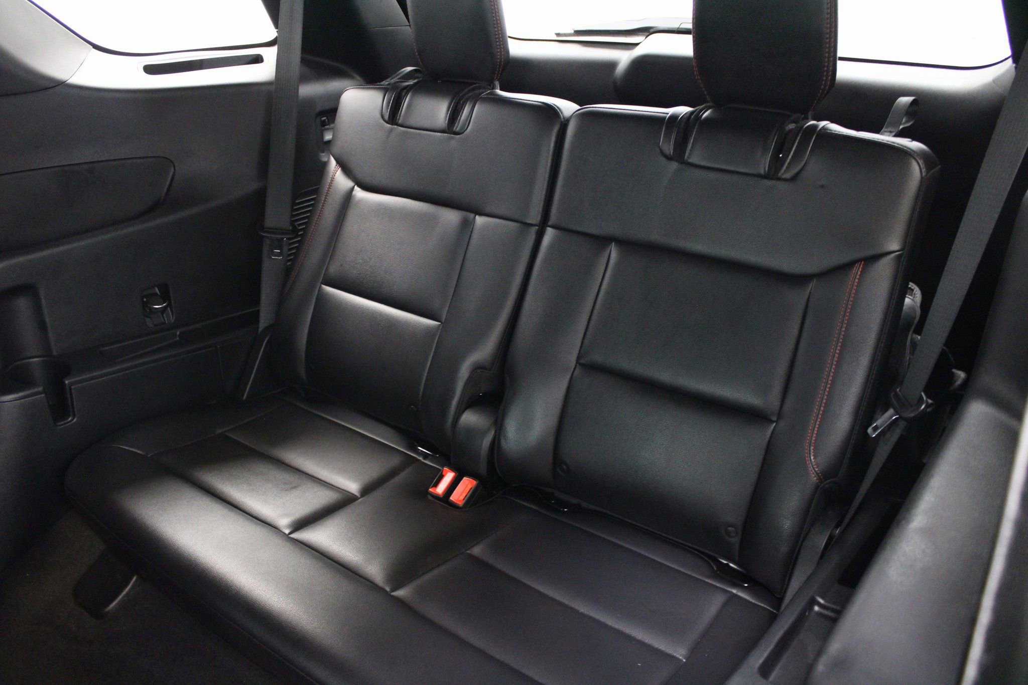 Used 2023 Ford Explorer ST-Line w/ Class IV Trailer Tow Package image 27