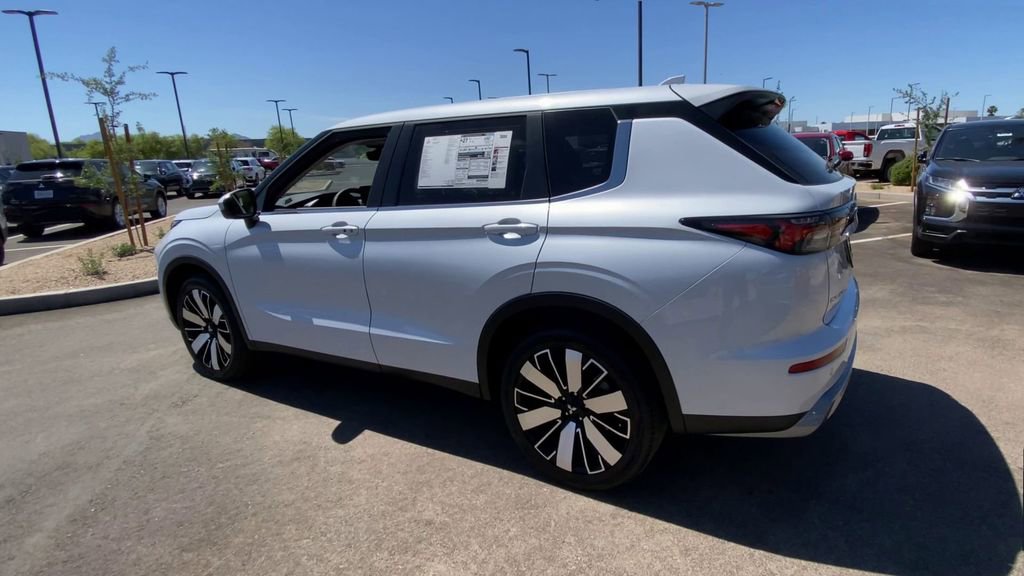 New 2026 Mitsubishi Outlander SE AWD/4WD image 6