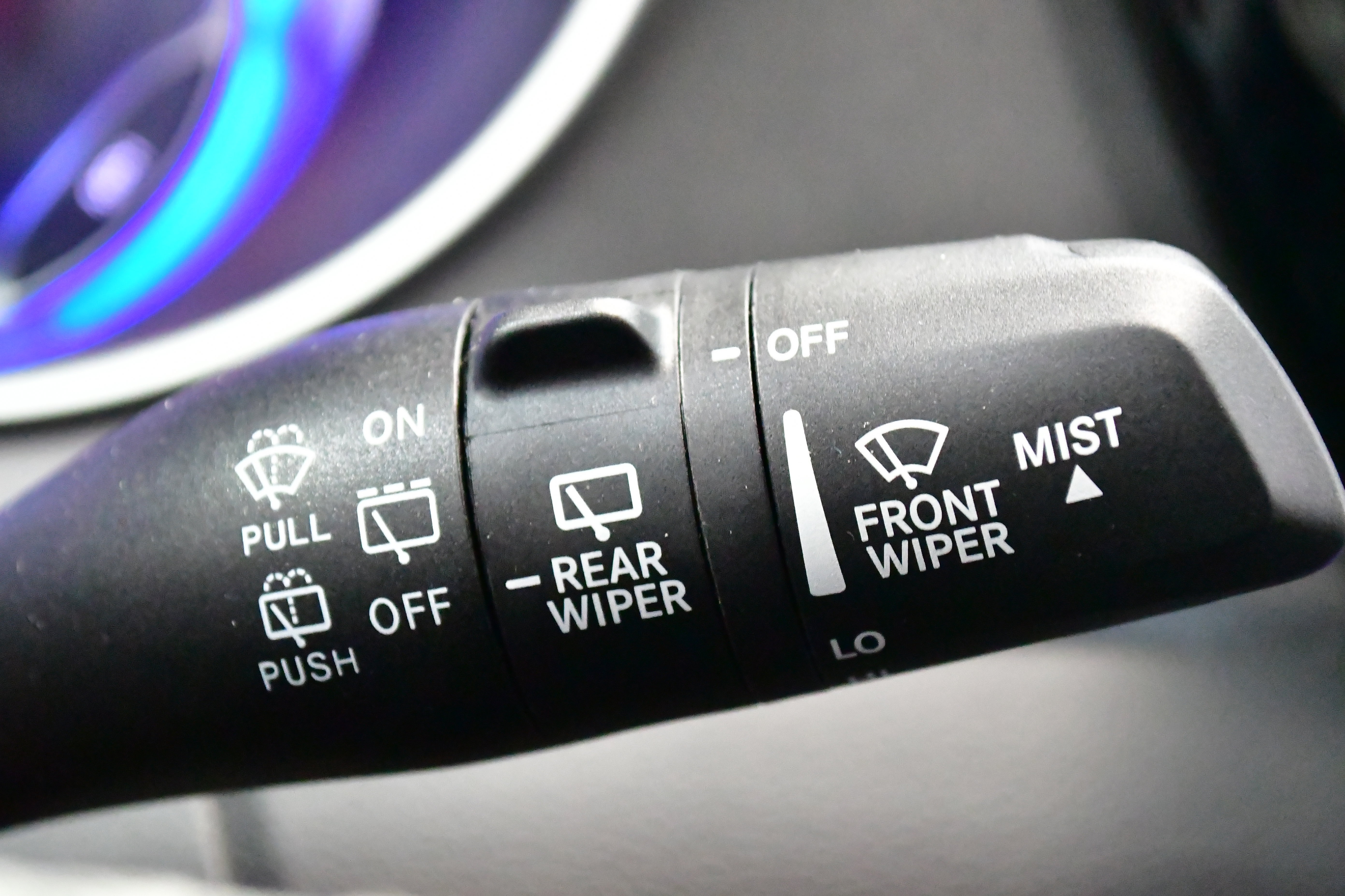 Used 2024 Chrysler Pacifica Touring-L image 45