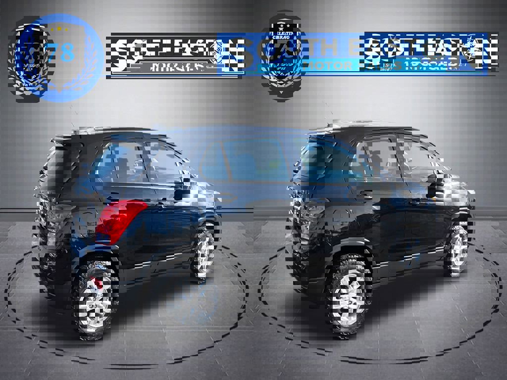 Used 2017 Chevrolet Trax LS image 7