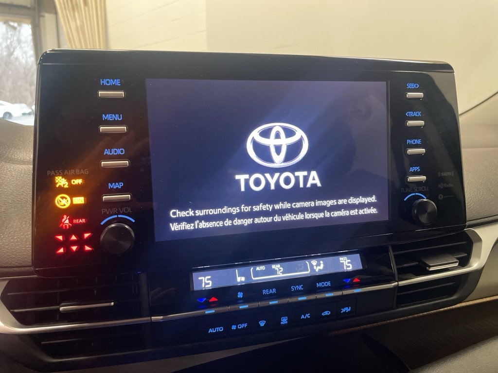 Used 2024 Toyota Sienna LE image 23