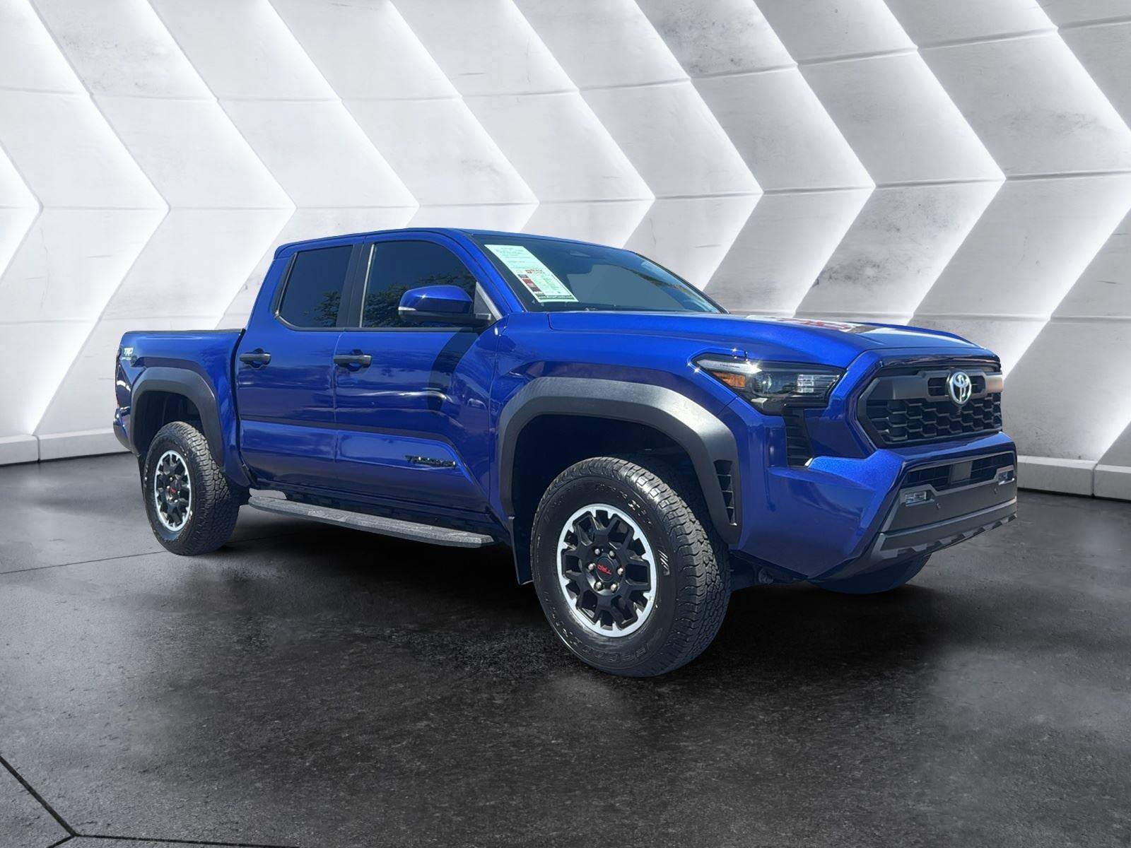 Used 2024 Toyota Tacoma TRD Off-Road w/ TRD Off Road Premium Package AWD/4WD image 1