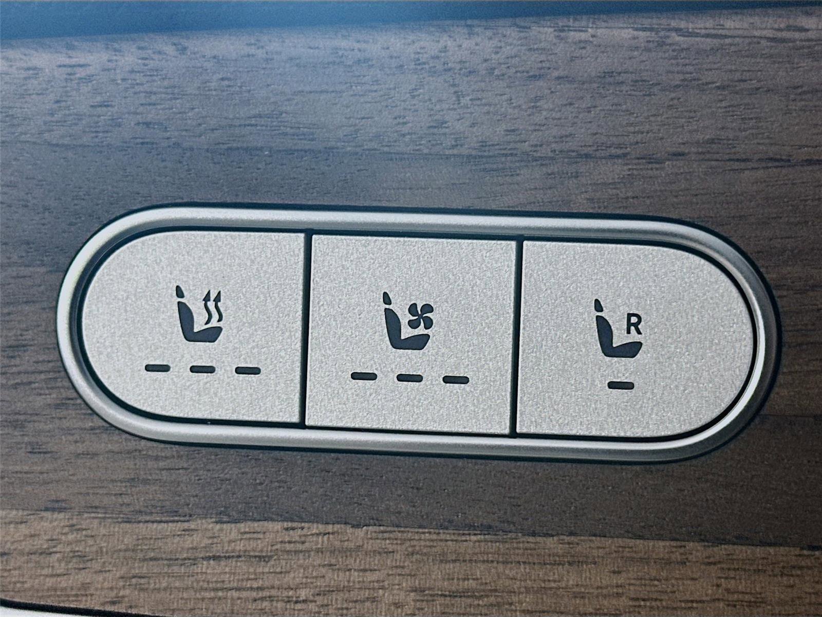 Certified 2026 Mercedes-Benz GLS 450 GLS 450 image 26