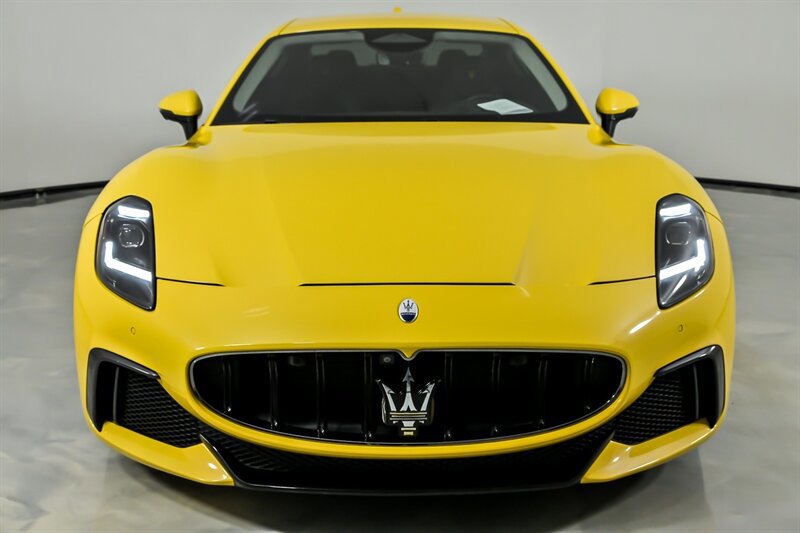 Used 2024 Maserati GranTurismo Trofeo AWD/4WD image 4