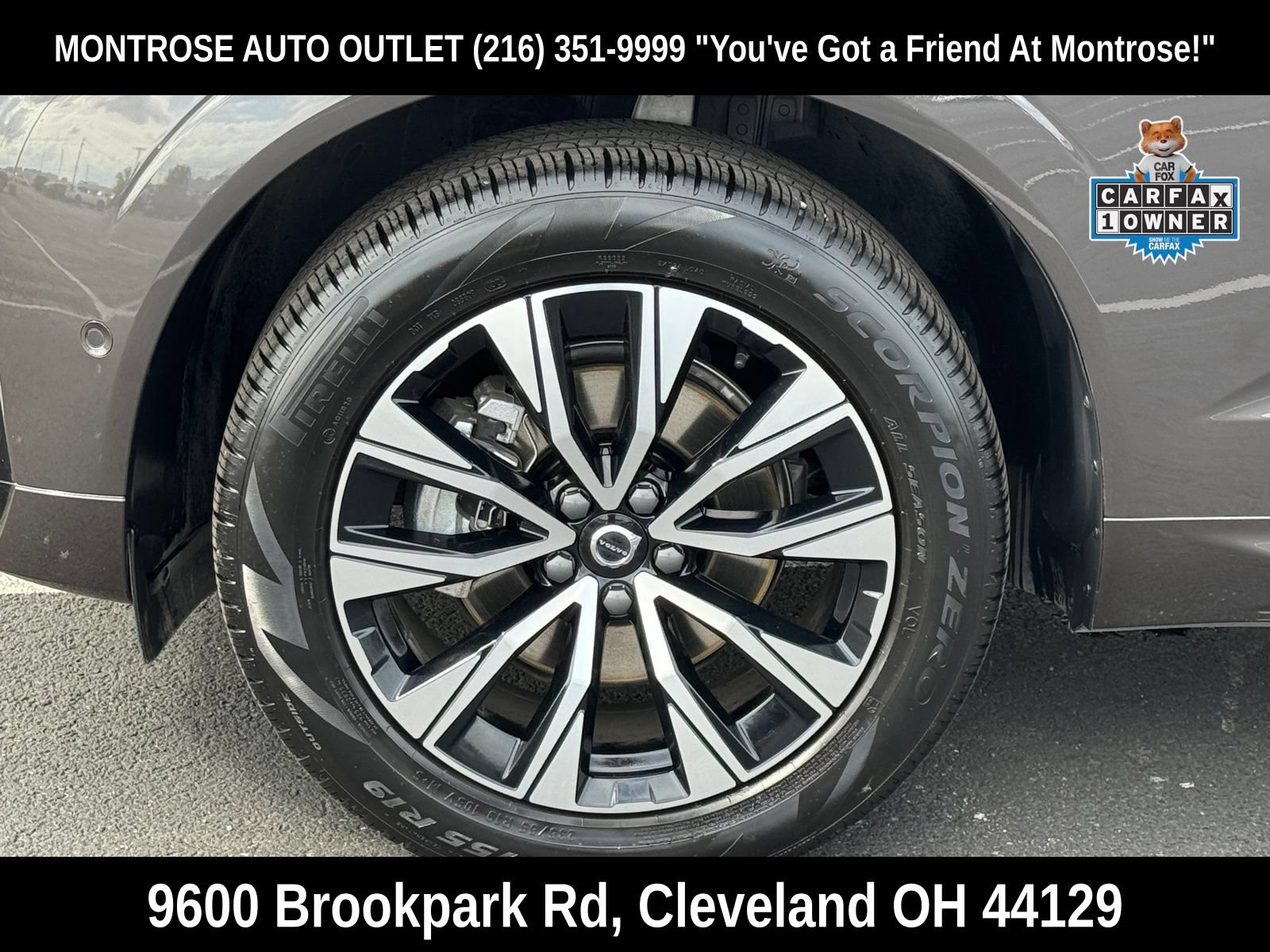 Certified 2025 Volvo XC60 B5 Plus w/ Climate Package AWD/4WD image 11