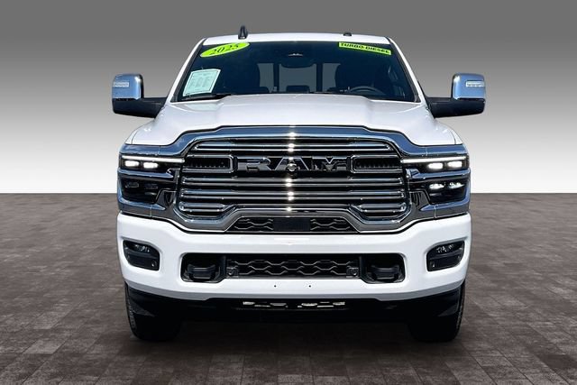 Used 2025 RAM 2500 Laramie AWD/4WD image 3