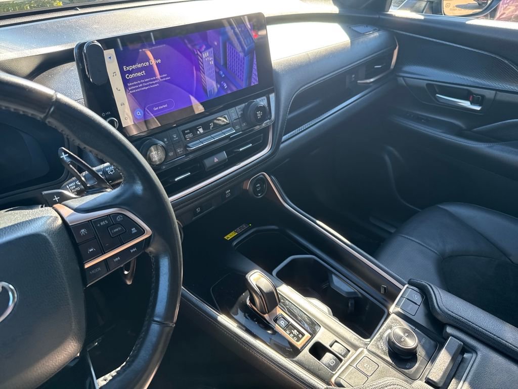 Used 2024 Toyota Grand Highlander AWD Hybrid image 22