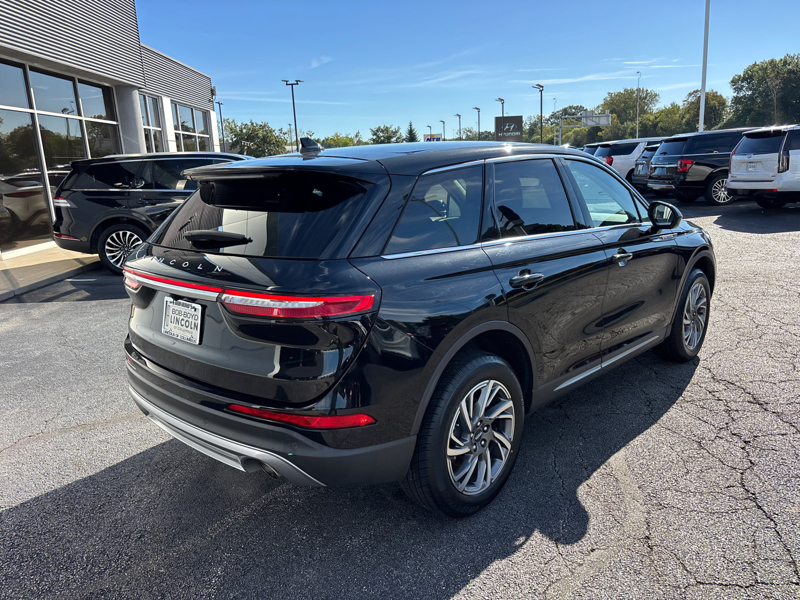 Certified 2023 Lincoln Corsair AWD image 7