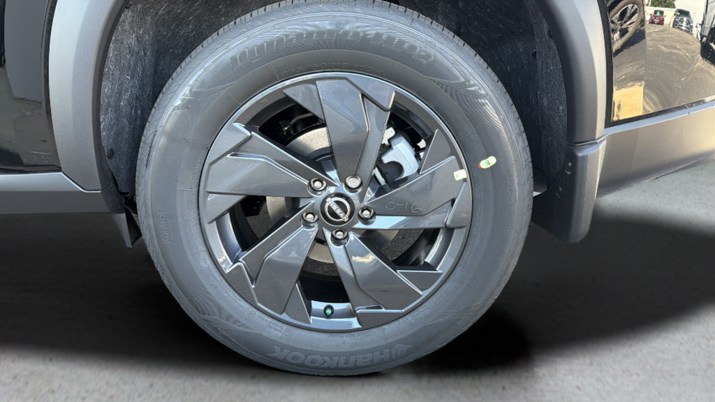 New 2026 Nissan Rogue SV AWD/4WD image 26
