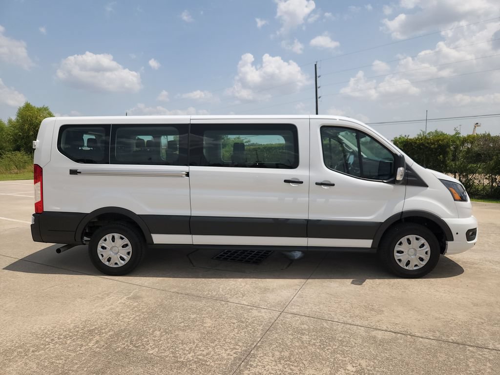 Used 2025 Ford Transit 350 XLT RWD image 4