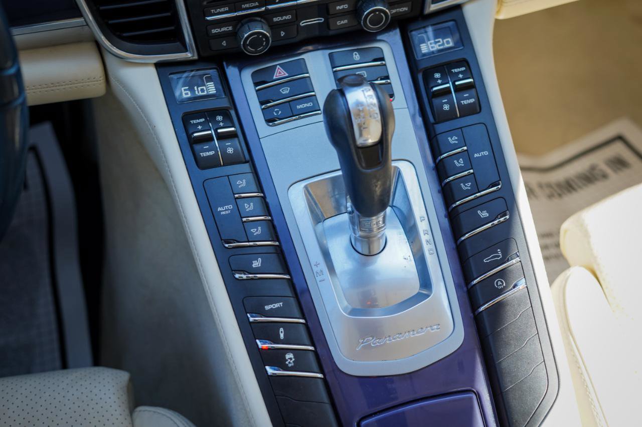Used 2012 Porsche Panamera S RWD image 14