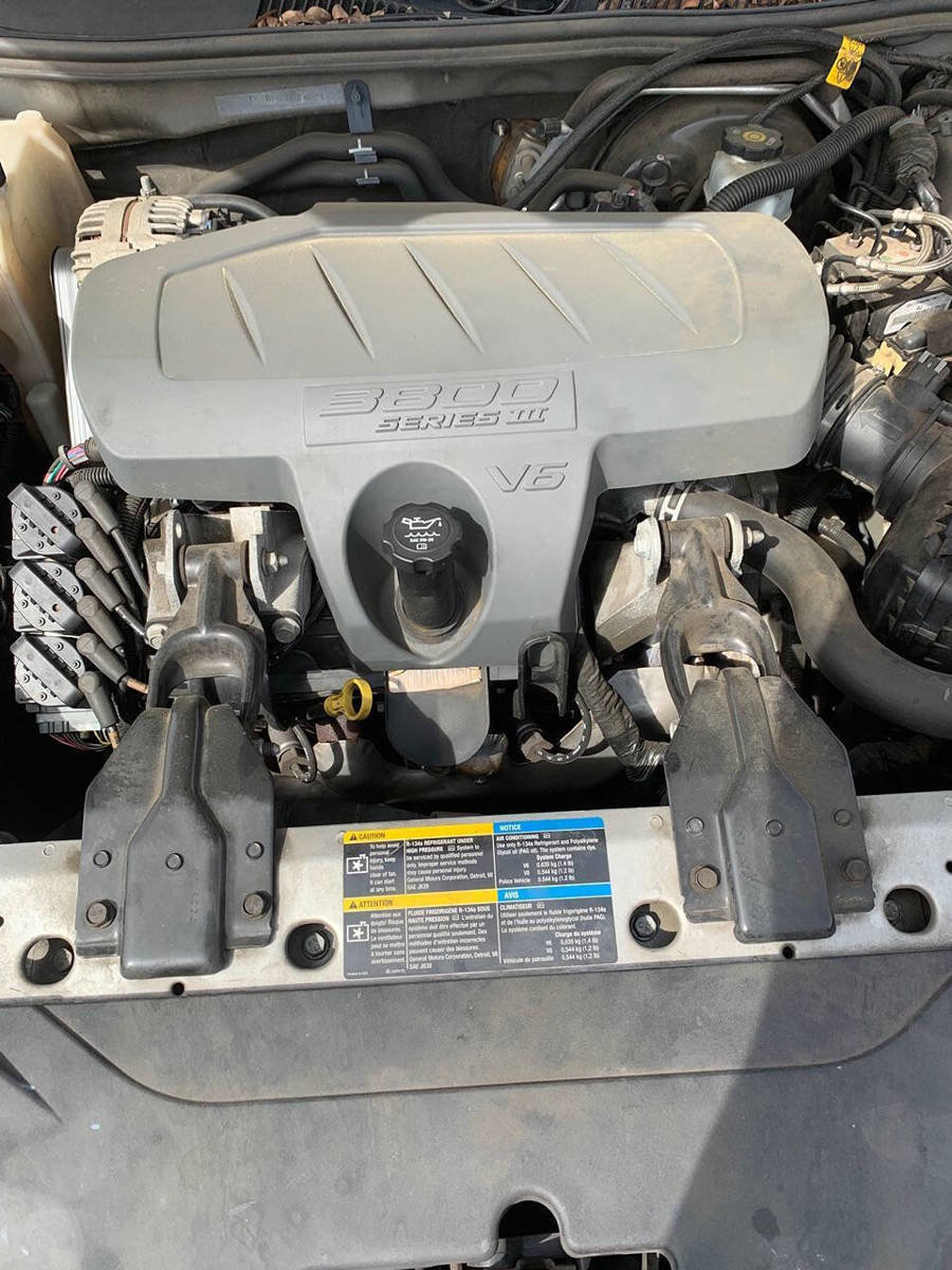 Used 2009 Buick LaCrosse CXL w/ Driver Confidence Package FWD image 9