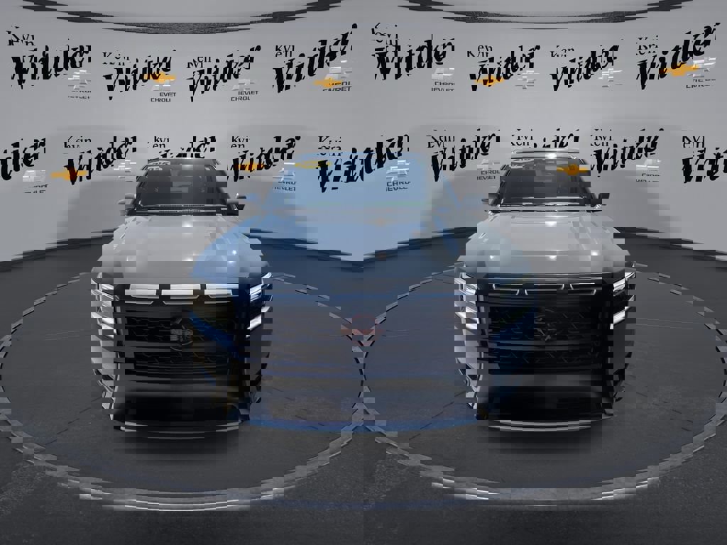 Used 2025 Nissan Frontier PRO-4X w/ Pro Convenience Package image 3