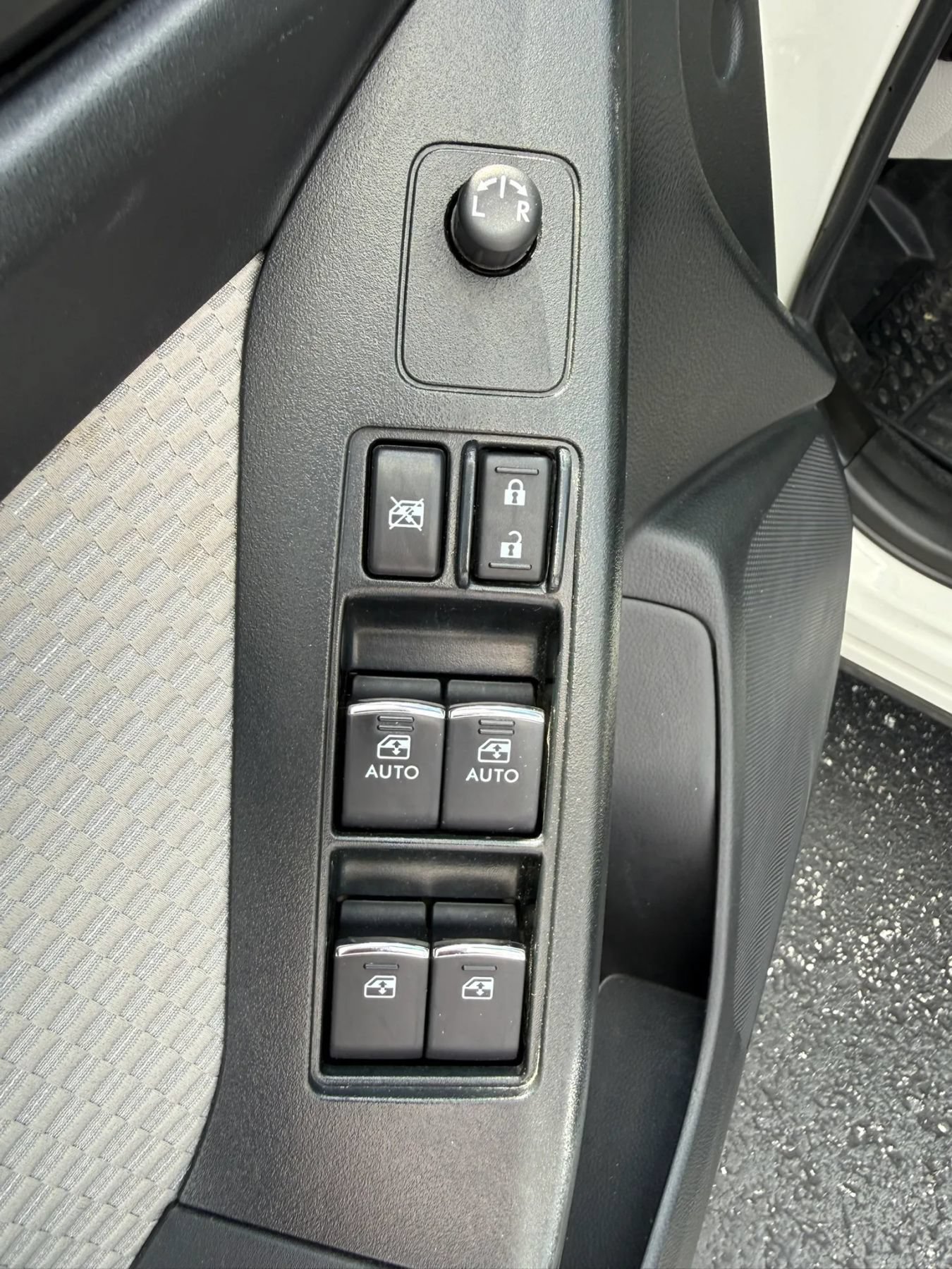 Used 2018 Subaru Forester 2.5i w/ Alloy Wheel Package AWD/4WD image 13