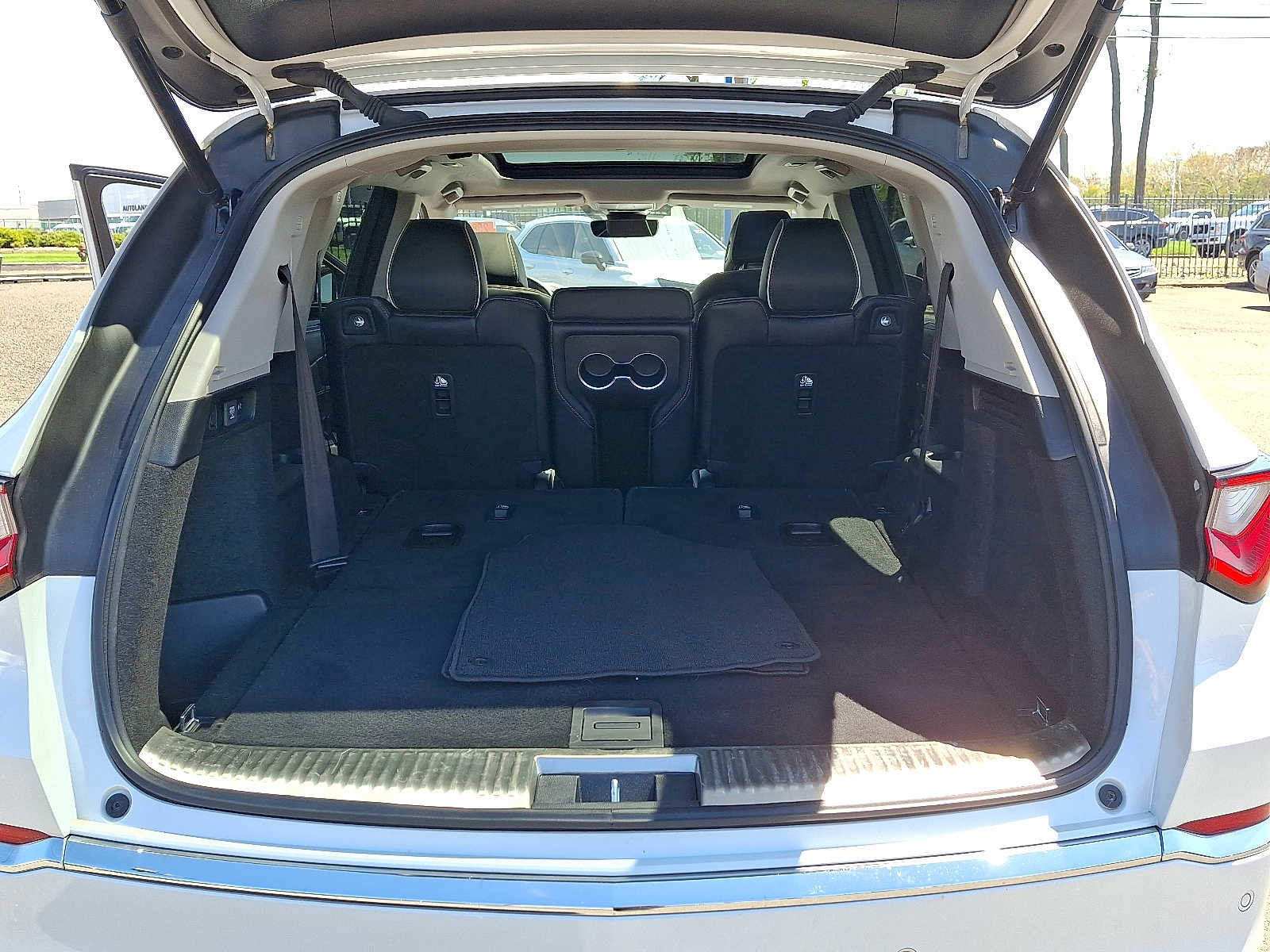 Certified 2023 Acura MDX SH-AWD w/ Advance Package image 29
