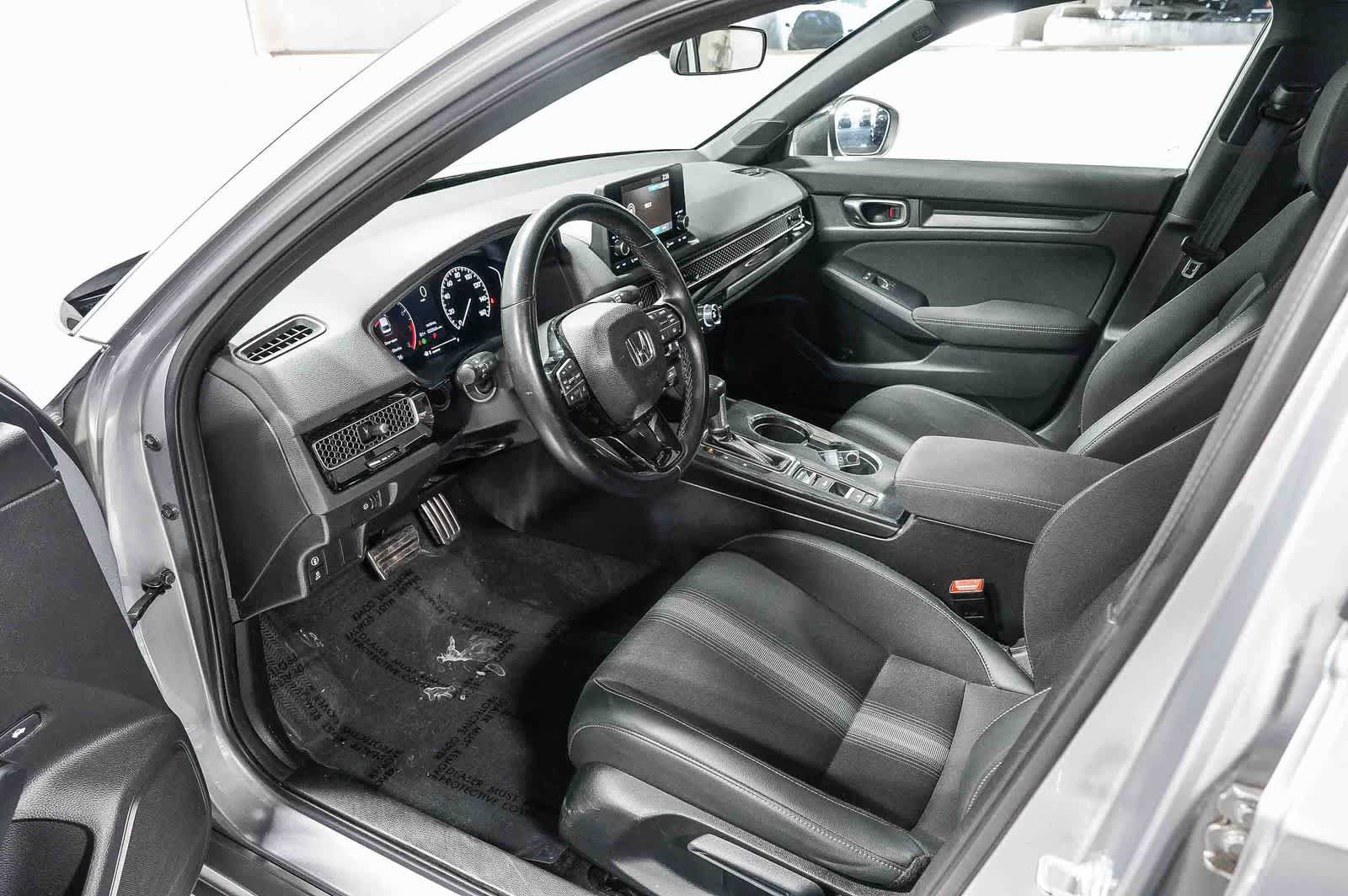 Used 2023 Honda Civic Sport image 17