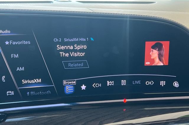 Used 2024 Cadillac Escalade ESV Sport Platinum w/ LPO, ONYX Package image 25