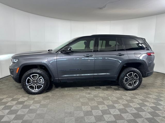 Used 2022 Jeep Grand Cherokee Trailhawk AWD/4WD image 6