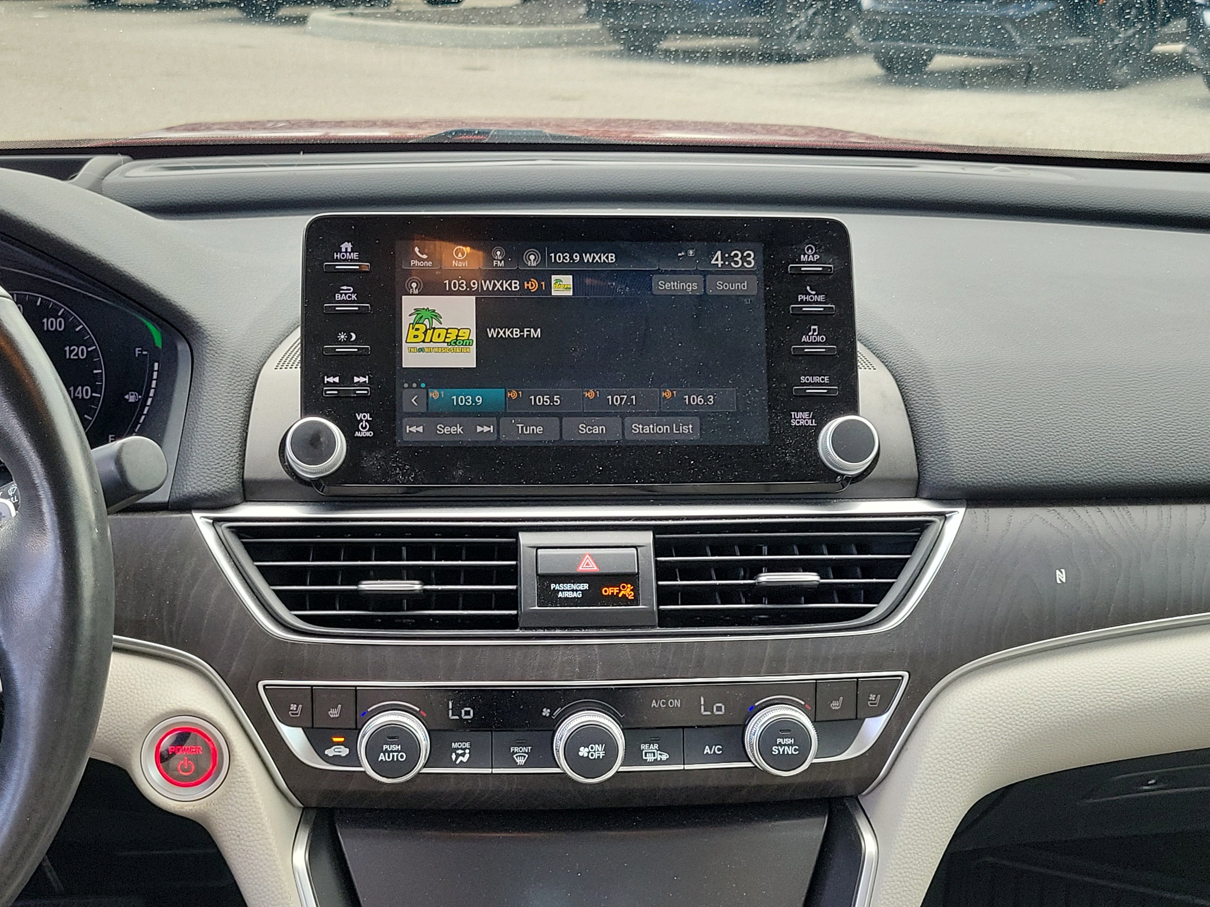 Used 2019 Honda Accord Touring image 19