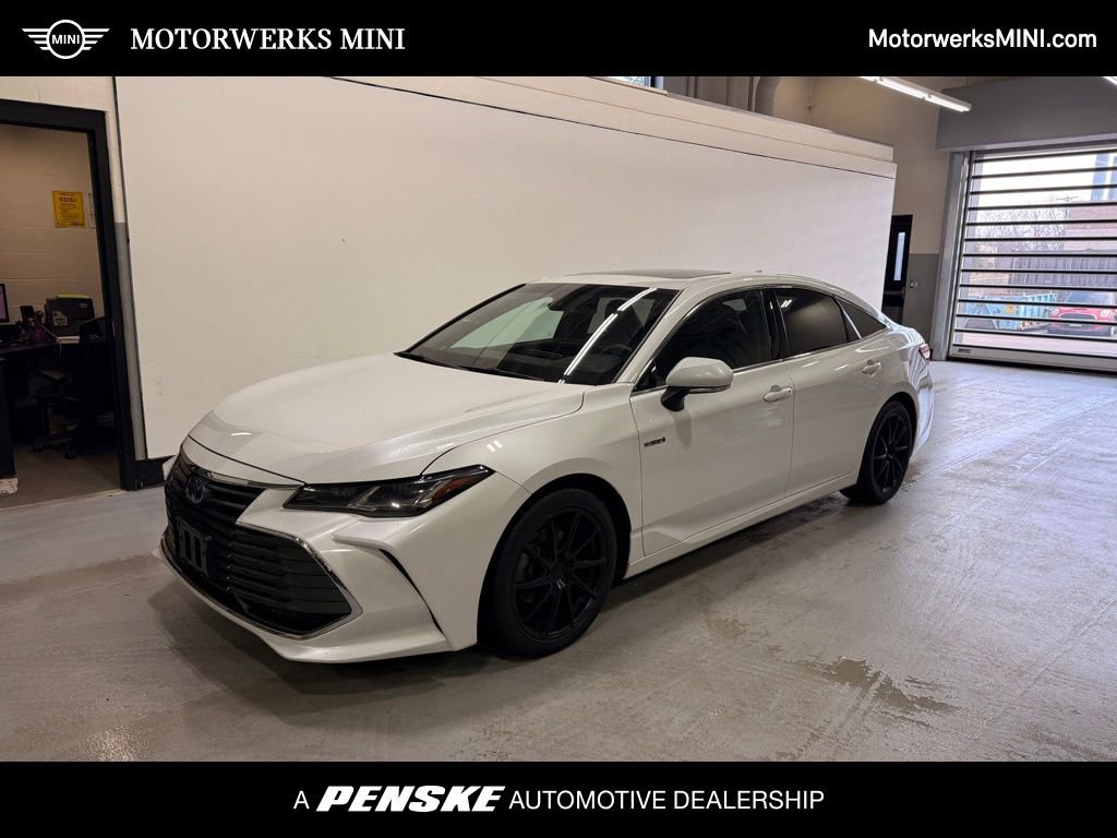 Used 2019 Toyota Avalon Limited w/ All Weather Liner Package