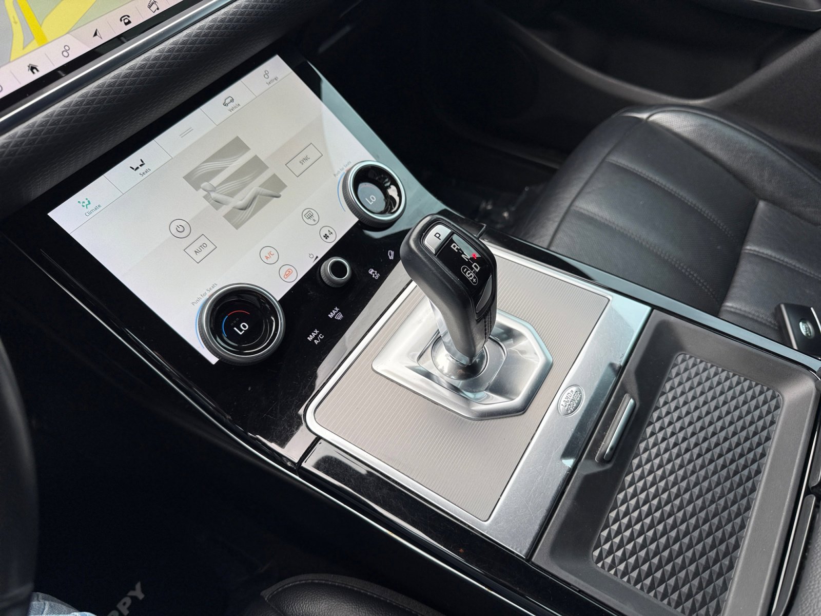 Used 2020 Land Rover Range Rover Evoque S image 13