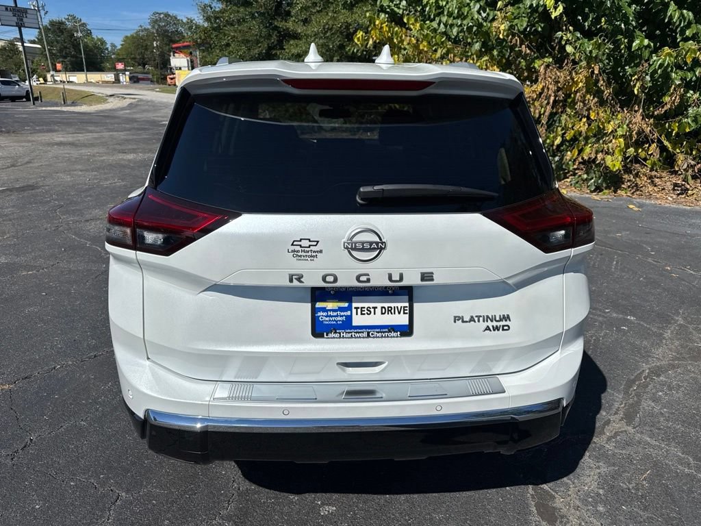 Used 2026 Nissan Rogue Platinum w/ Tech Package AWD/4WD image 6
