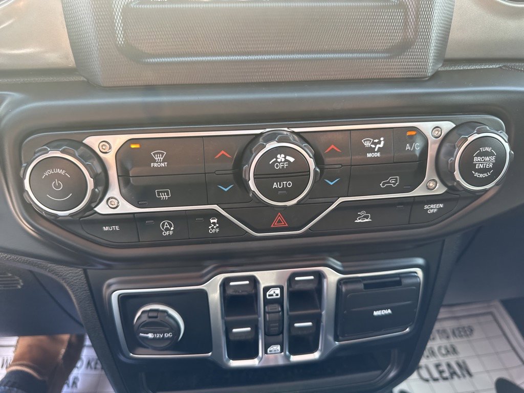Used 2021 Jeep Wrangler Sport image 33