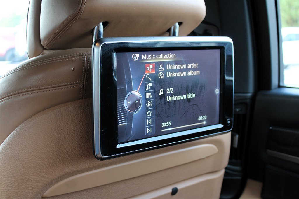 Used 2013 BMW 750Li RWD image 23