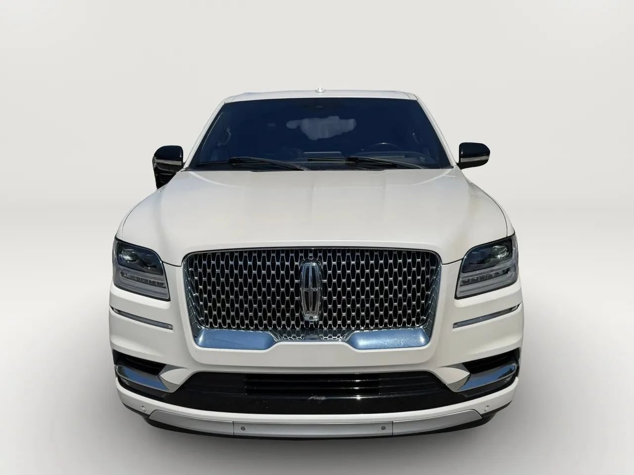 Used 2018 Lincoln Navigator Reserve w/ Technology Package AWD/4WD image 8