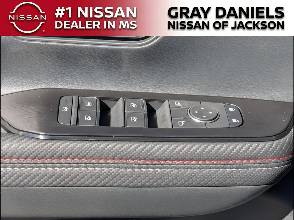 New 2026 Nissan Kicks SR w/ Cold Weather Package image 18