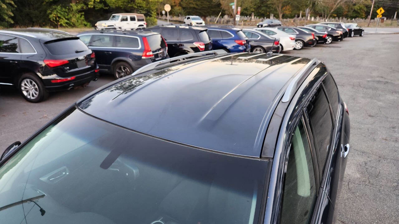 Used 2015 Nissan Pathfinder SV w/ Cargo Package image 23