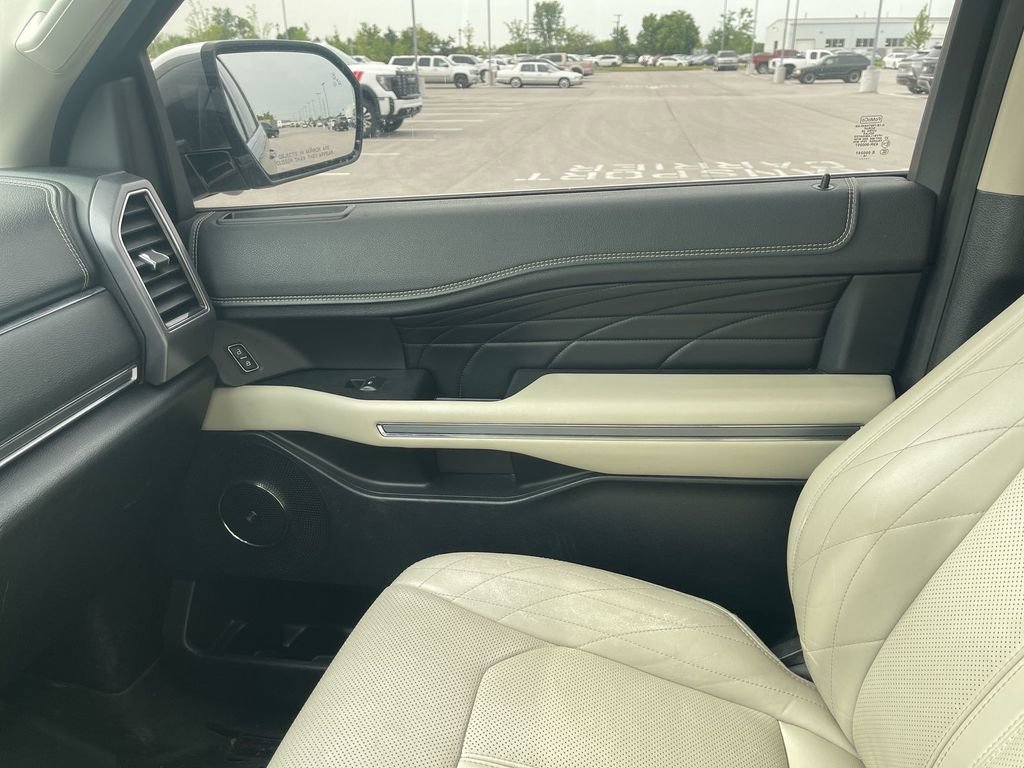 Used 2019 Ford Expedition Platinum AWD/4WD image 20