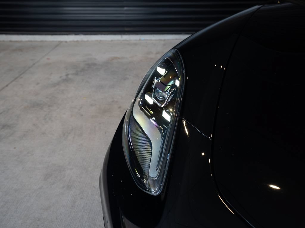 Certified 2023 Porsche Panamera image 13