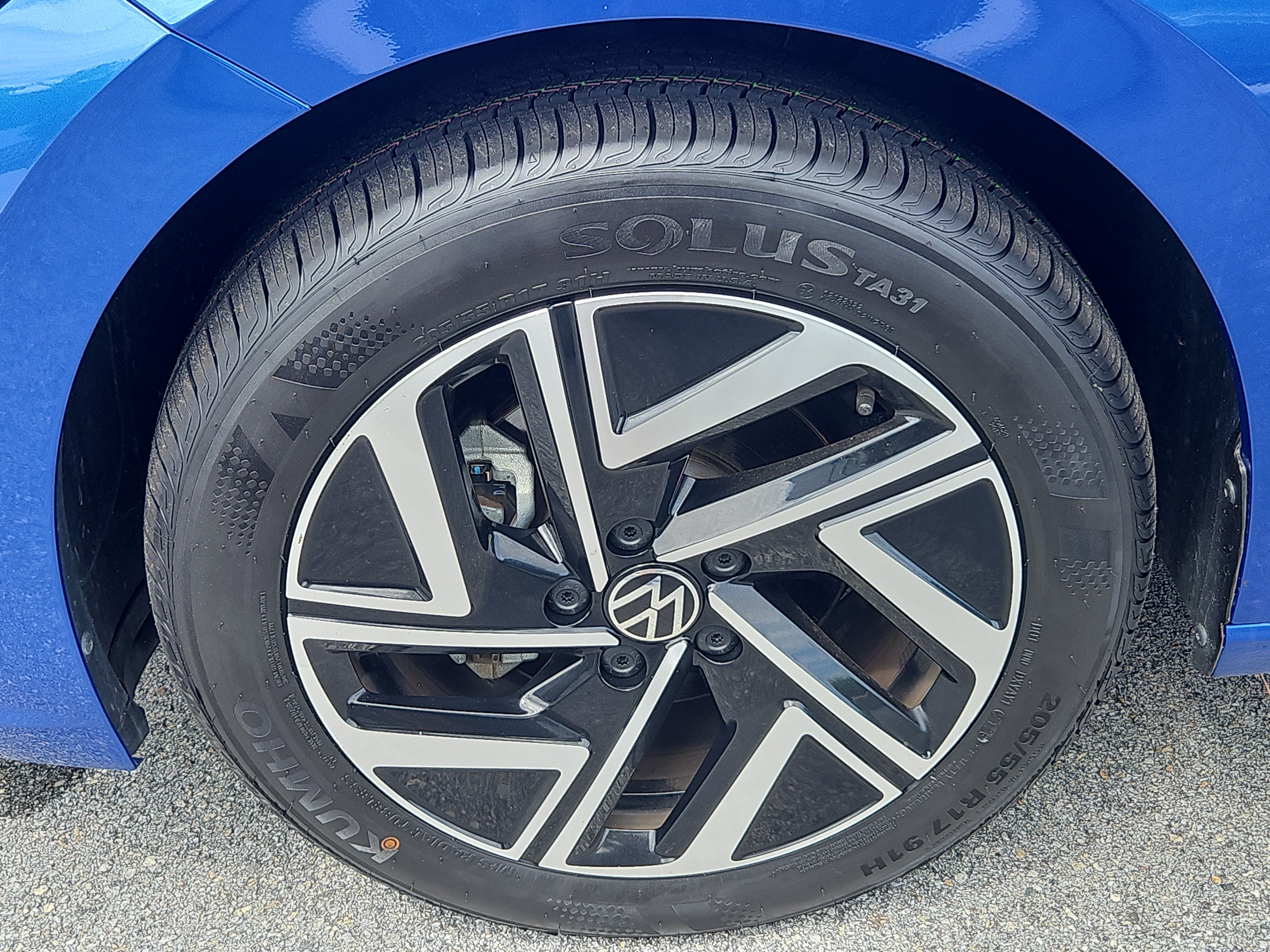 Certified 2024 Volkswagen Jetta SEL FWD image 5
