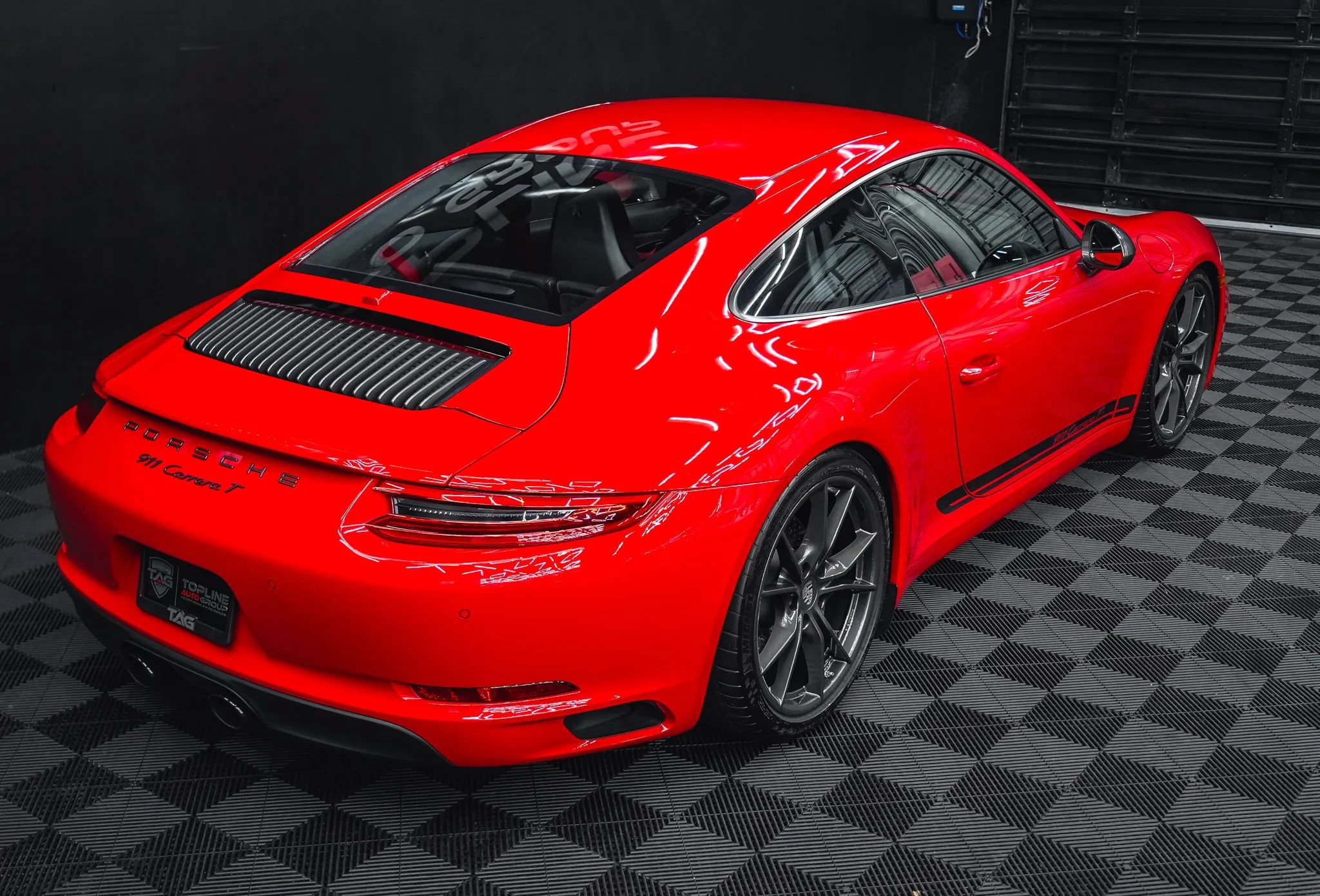 Used 2018 Porsche 911 Carrera T RWD image 21