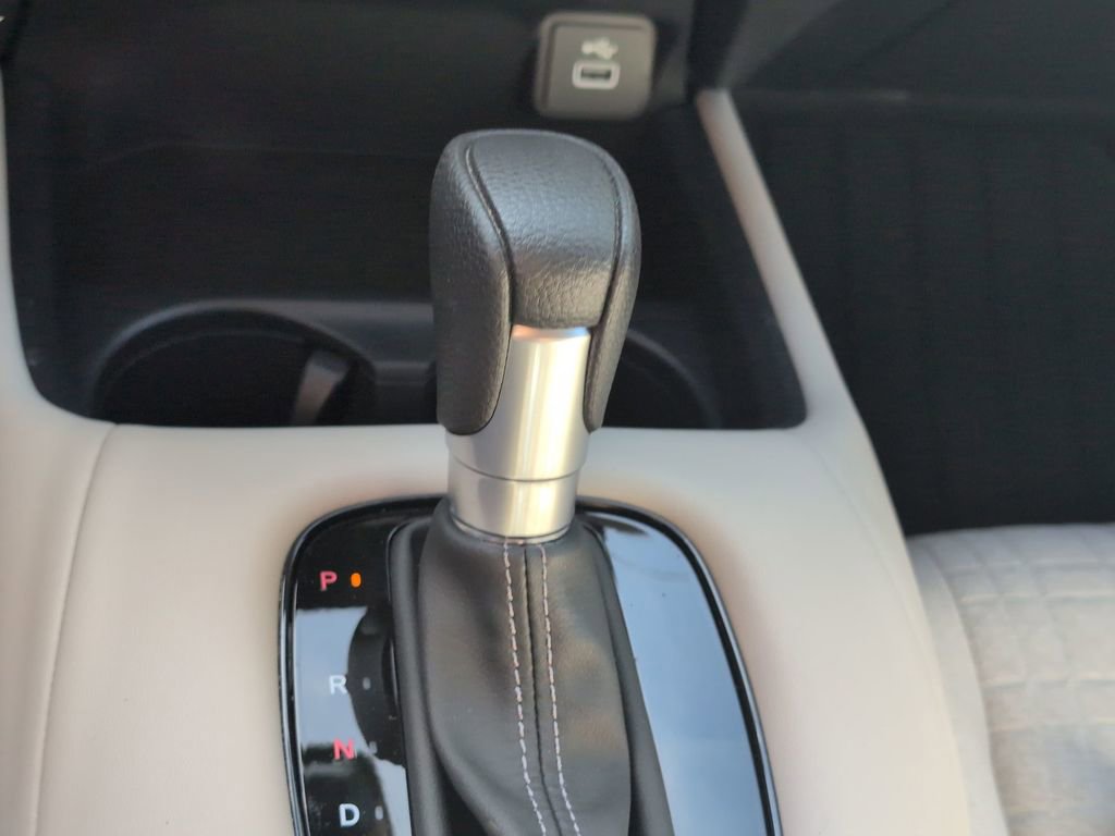Used 2025 Honda HR-V LX image 22