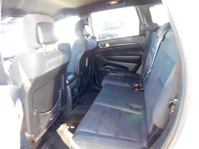 Used 2014 Jeep Grand Cherokee Laredo AWD/4WD image 13