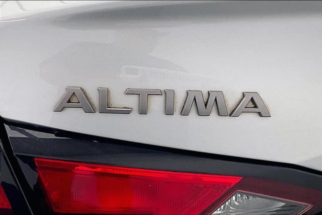 Used 2023 Nissan Altima 2.5 SV FWD image 32