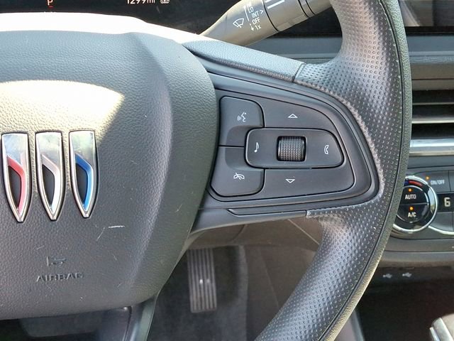 Used 2024 Buick Envista Preferred image 24