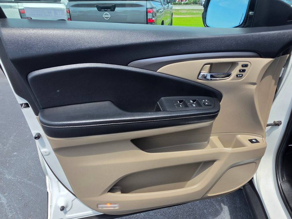 Used 2021 Honda Ridgeline RTL-E image 11