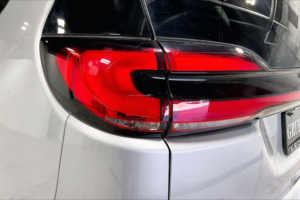 New 2026 Chrysler Pacifica Limited w/ S Appearance Package image 30