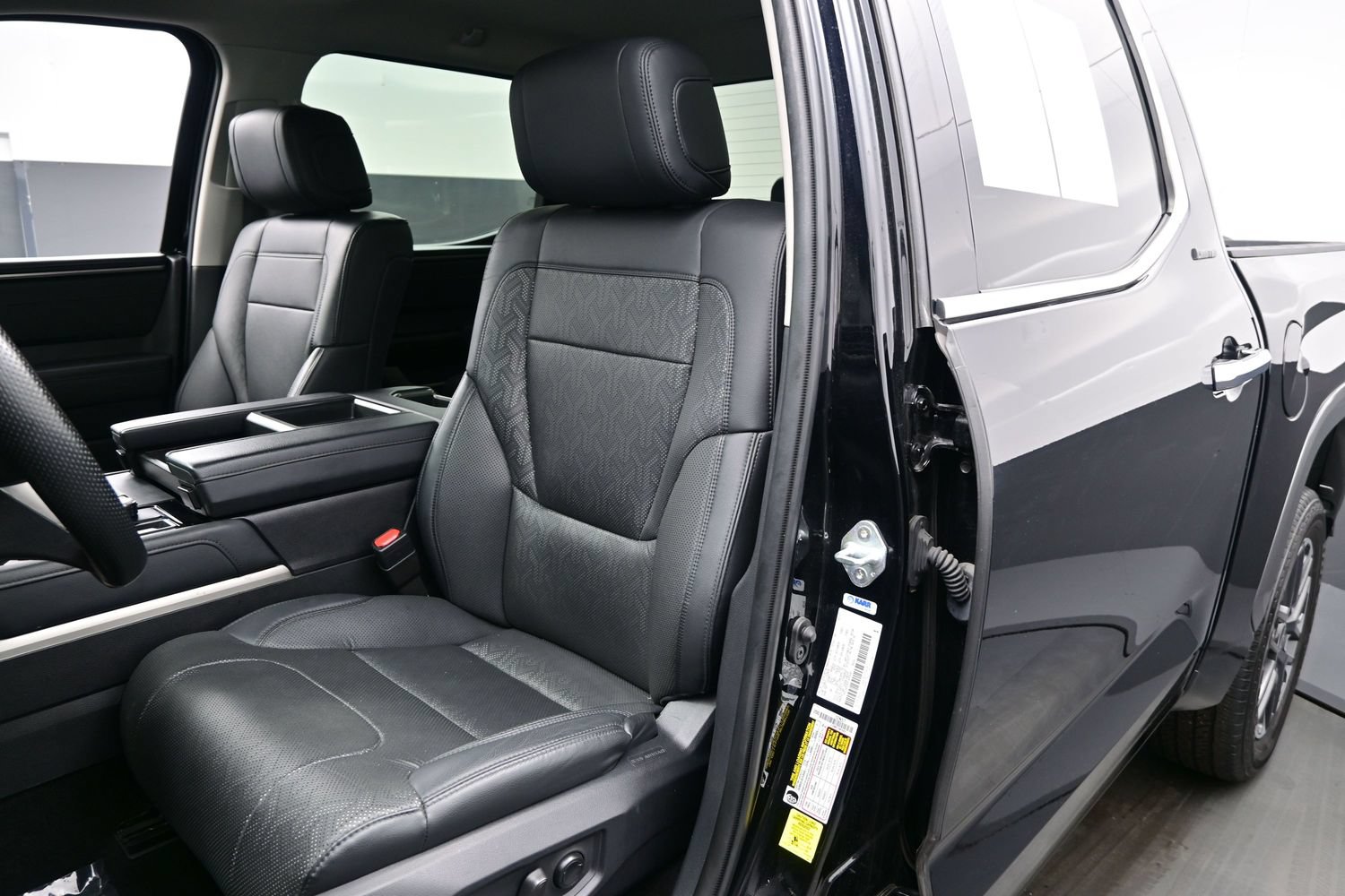 Used 2023 Toyota Tundra Limited AWD/4WD image 12
